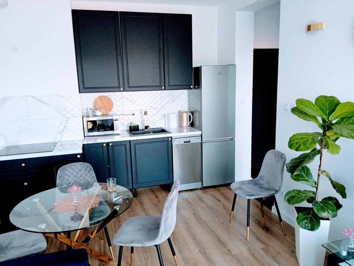 Apartament Z Widokiem Ланьцут Екстер'єр фото